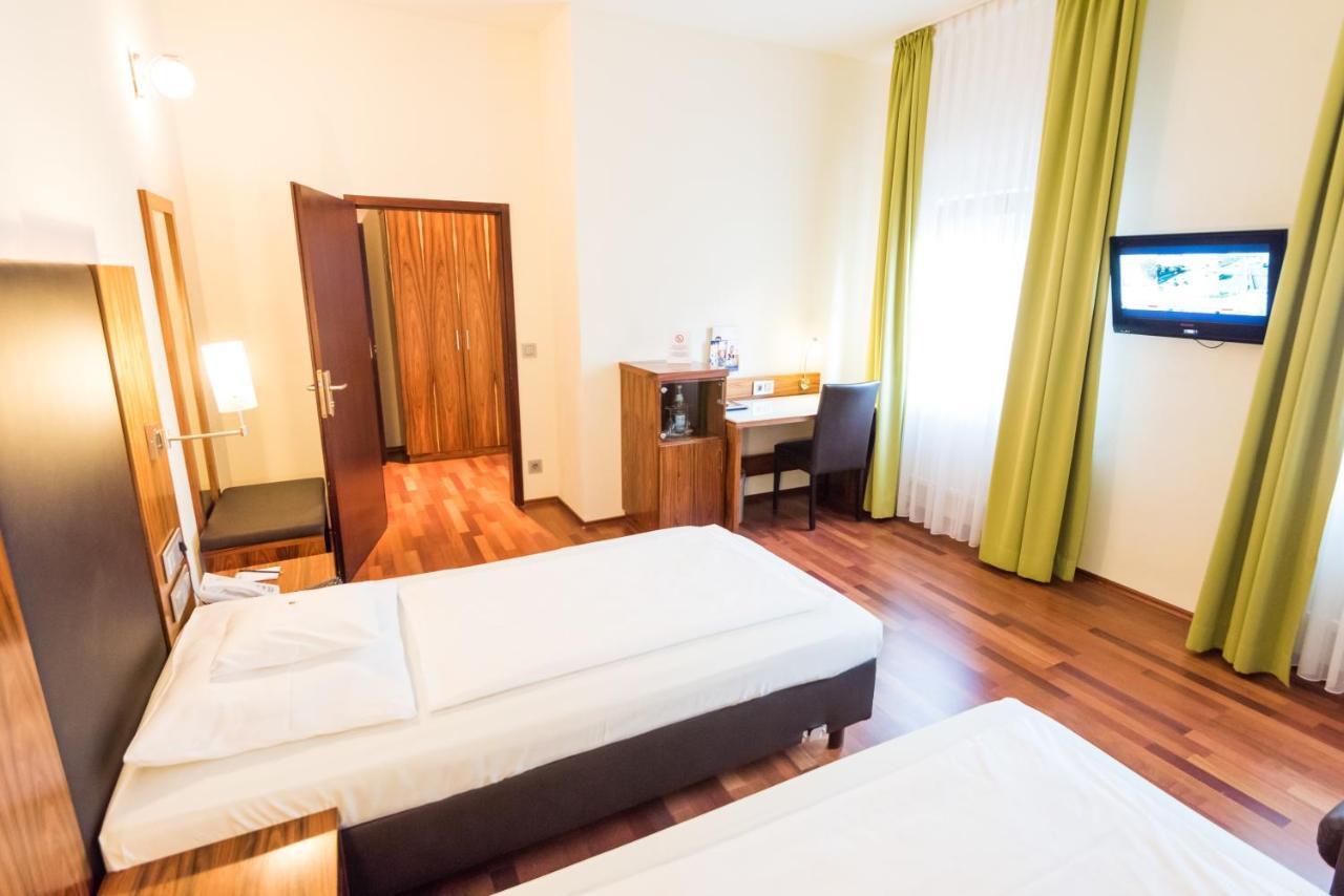 Hotel Stuttgart 21 객실 사진